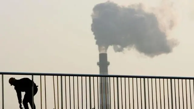 2013 नंतर बीजिंग आणि जवळपासचे औष्णिक विद्युत प्रकल्प बंद करण्यात आले किंवा स्थलांतरित करण्यात आले