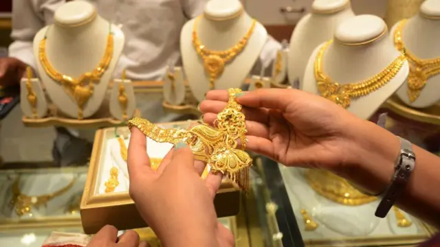 தங்கம், இந்தியா, விலை உயர்வு, தங்கவிலை, தங்கம் முதலீடு