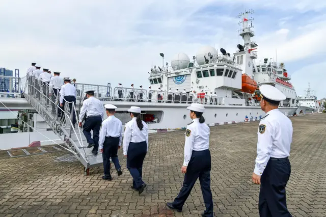 Tàu Hải tuần 03 của Cục Hải sự thuộc Bộ Giao thông vận tải Trung Quốc chuẩn bị rời cảng Hải Khẩu ở Hải Nam để tuần tra Hoàng Sa vào ngày 8/6/2023