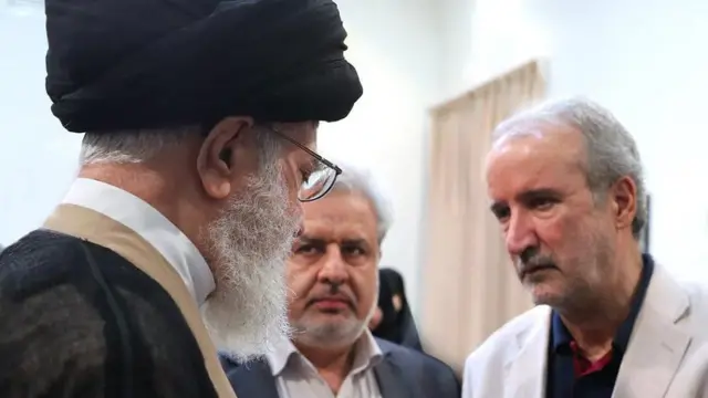 مرتضی سرهنگی و علی خامنه‌ای
