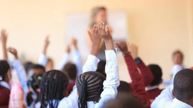 Xajjiin barattoota mana barumsaa waliin