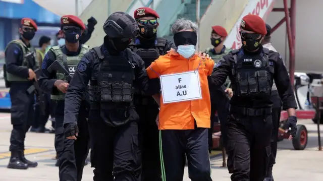 Jemaah Islamiyah: Delapan Terduga Teroris Ditangkap, Apakah Organisasi ...