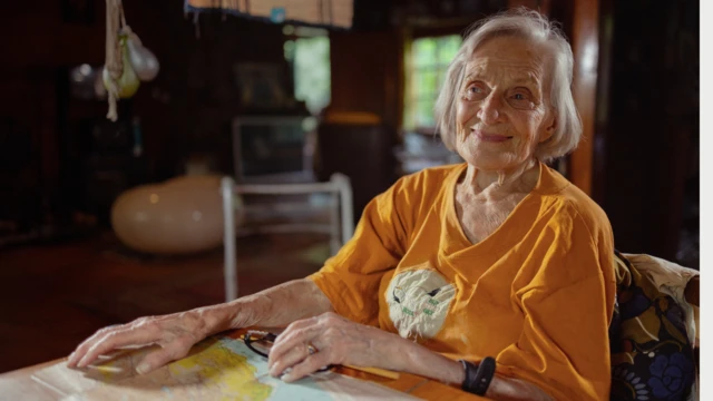 نمایی از فیلم 'مادر درناهای برفی'