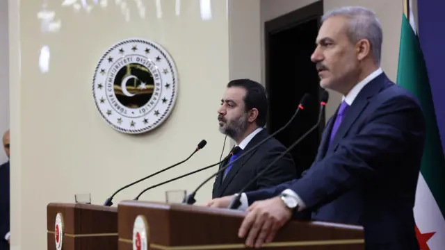 Suriye Dışişleri Bakanı Esad Hasan Şeybani ve Dışişleri Bakanı Hakan Fidan