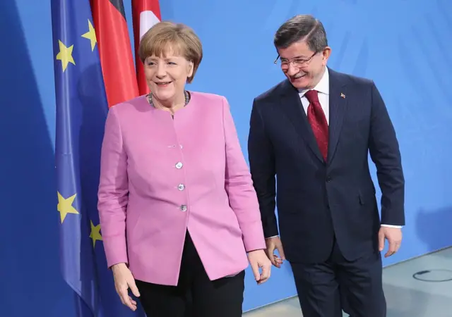 Angela Merkel ve Ahmet Davutoğlu 