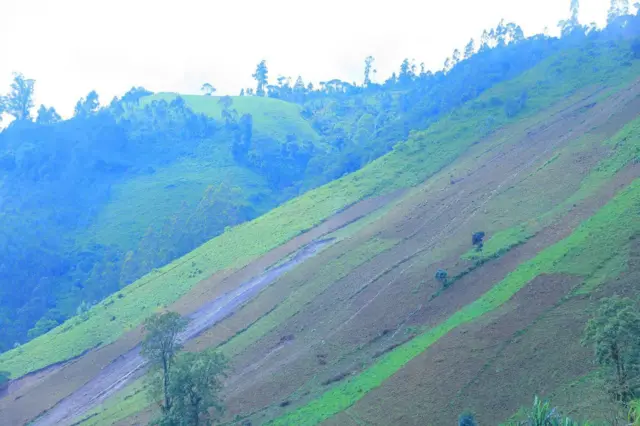 ተዳፋት መሬት