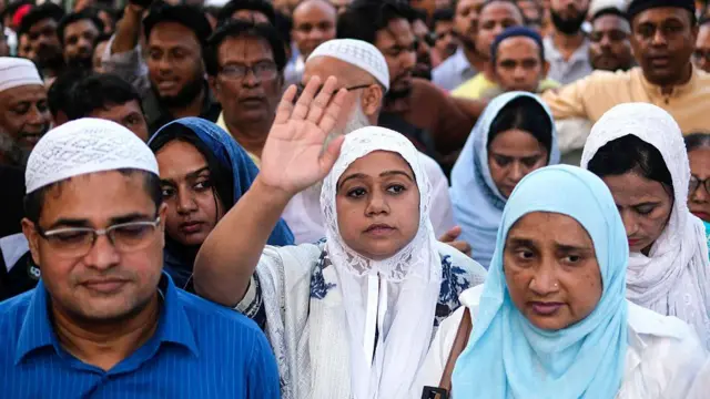 অনেকে বলছেন, মনোনয়ন নিয়ে দ্বন্দ্ব আর কোন্দলে প্রচার-প্রচারণায় পিছিয়ে আছে বিএনপি