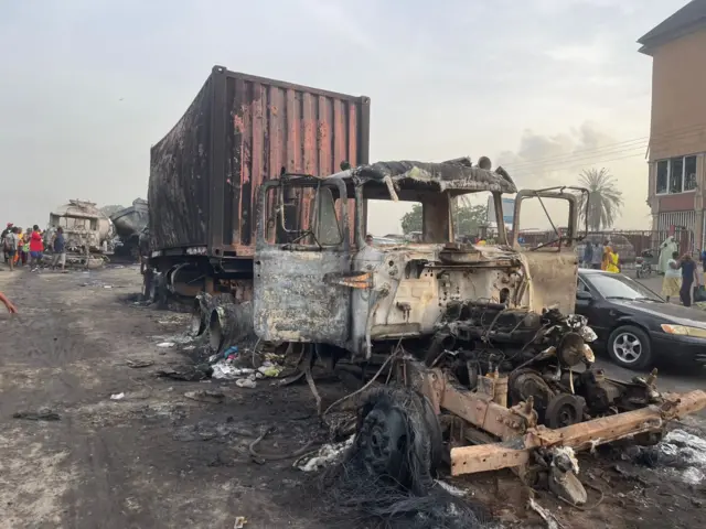 Truck wey burn for di fire
