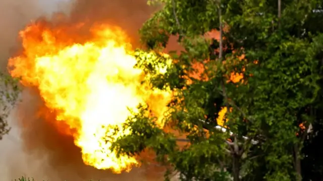 क्याम्बोडियातिर गोला प्रहार गर्दै थाई सैनिकको एउटा टोली