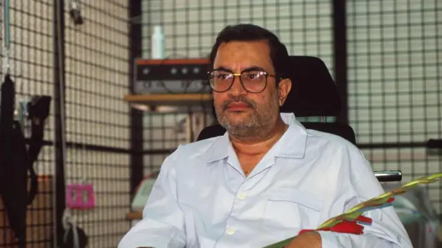 سعید حجاریان، یکی از نزدیکان محمد خاتمی، رئیس جمهور پیشین، با دانشجویانی که سال ۲۰۰۰ به دیدارش رفته بودند ملاقات کرد.