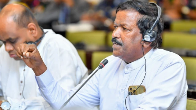 ரவிகரன் 