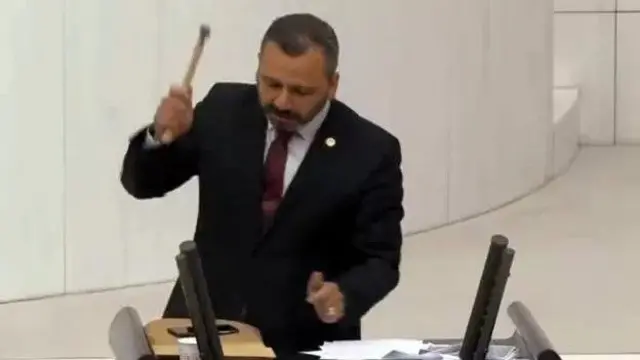 CHP Muğla Milletvekili Burak Erbay