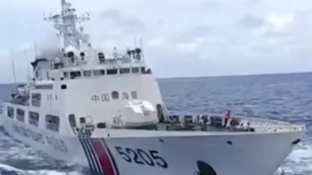 சீனா vs பிலிப்பைன்ஸ்