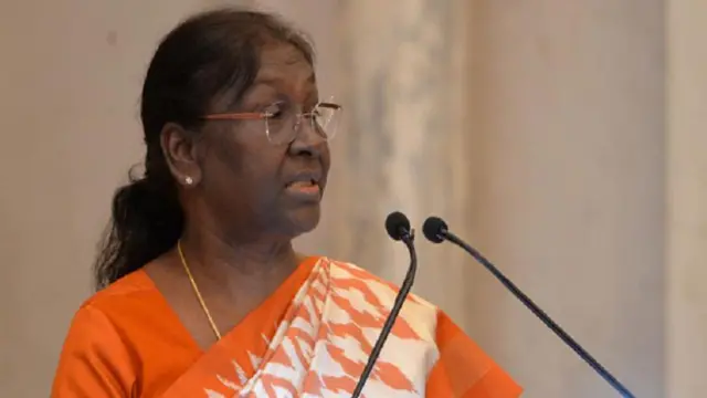 রাষ্ট্রপতি দ্রৌপদী মুর্মুর অসম্মান হয়েছে বলে অভিযোগ বিরোধীদের