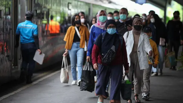 Sejak tahun 2016 sampai sekarang, tarif kereta listrik memang belum berubah, sementara inflasi terus naik, dan infrastruktur seperti stasiun semakin baik dan nyaman. 