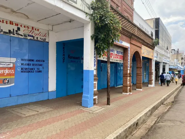 Mu mujyi wa Kisumu, ahaba benshi bashyigikiye Raila Odinga inzu z'ubucuruzi nyinshi zirafunze kandi mu mihanda hari abantu bacye cyane