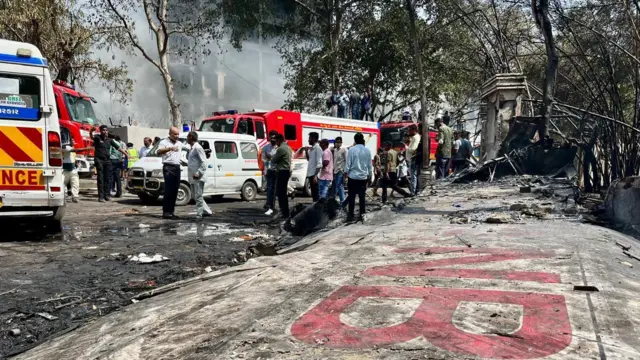 విమాన ప్రమాదం, ఎయిర్ ఇండియా, అహ్మదాబాద్ 