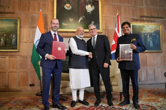 কয়েক বছর ধরে এই চুক্তি নিয়ে আলাপ-আলোচনা হলেও তা চূড়ান্ত হচ্ছিলো না