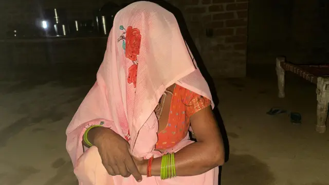 अभियुक्त सोनू की मां