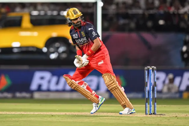 கேப்டன் பட்டிதார் உடன் இணைந்து 4வது விக்கெட்டுக்கு 95 ரன்கள் சேர்த்தார் குருனால் பாண்டியா