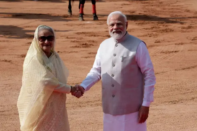 पीएम मोदी के साथ शेख हसीना