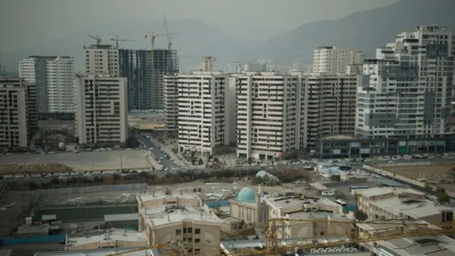 مناطق و مجتمع های مسکونی در حال ساخت در شمال غرب تهران 