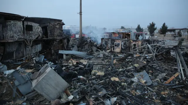 Vayron etilgan davolash markazi.