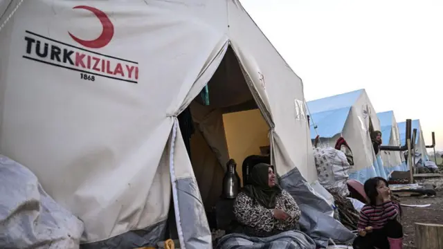 Türkiye Barolar Birliği, Kızılay yetkilileri hakkında 'güveni kötüye  kullanma' gerekçesiyle suç duyurusunda bulundu - BBC News Türkçe