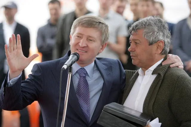 Луческу та Ахметов 