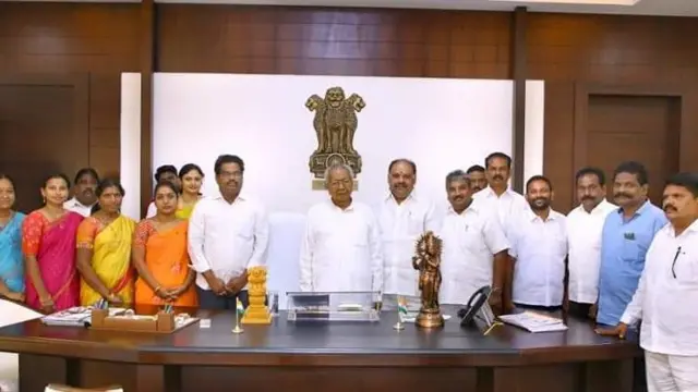 గవర్నర్ను కలిసి ఫిర్యాదు చేసిన ప్రభుత్వ ఉద్యోగులు