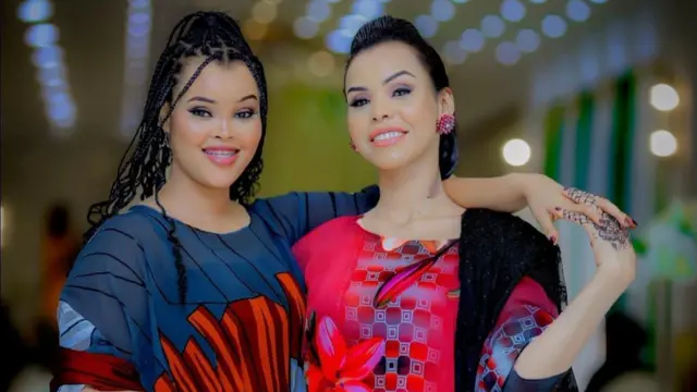 Rooda Kayf (midig) iyo Hibo Nuura (bidix) waxay ka mid yihiin hablaha ku cusub fanka Soomaalida kuwooda ugu caansan