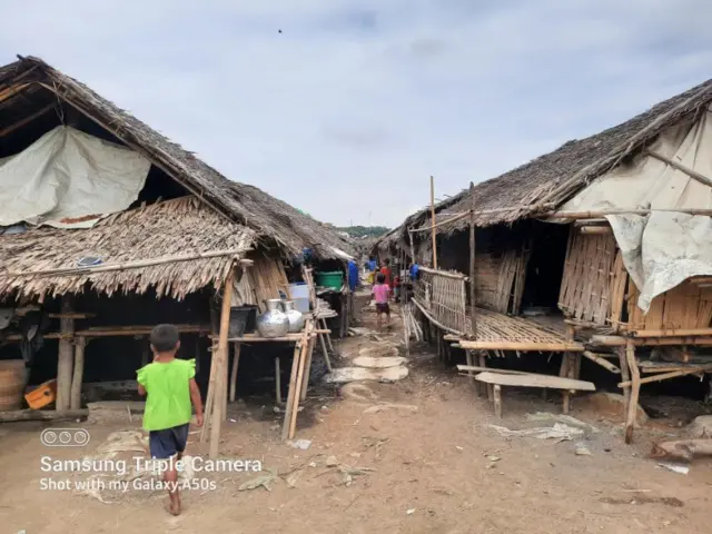 ရခိုင်စစ်ရှောင်စခန်းတစ်ခု