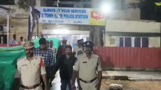 నిందితులు, పోలీసులు