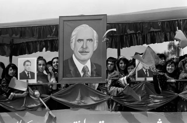 تصاویر از نور محمد تره‌کی 