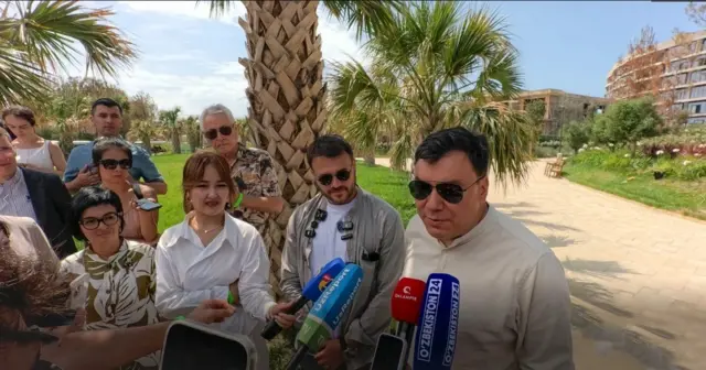 Yetuk PDA porno Rus MILF porno aktyorlari