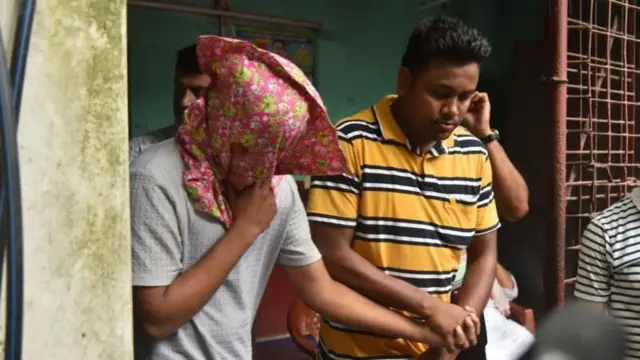 கொல்கத்தா சட்டக் கல்லூரி மாணவி பாலியல் வன்கொடுமை வழக்கு, விடை தெரியாத கேள்விகள், மேற்கு வங்கம், பெண்களுக்கு எதிரான வன்முறை, முக்கிய செய்திகள், தலைப்பு செய்திகள், பாலியல் வன்கொடுமை, 