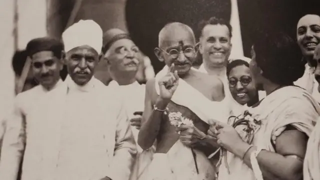 બીબીસી ગુજરાતી ગાંધીજી ભારત આઝાદી કસ્તૂરબા હરિલાલ ગાંધી નાથુરામ ગોડસે ઈસ્લામ