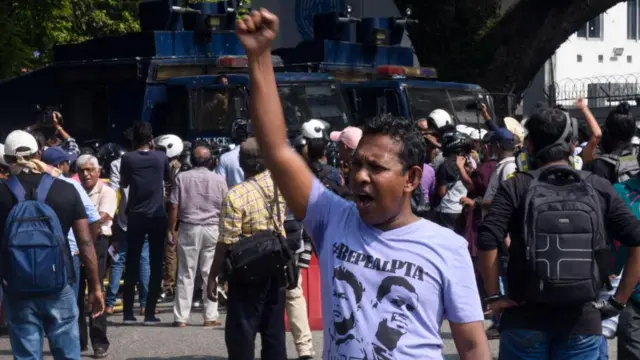 போராட்டம்