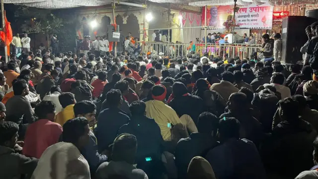 31 ऑक्टोबरच्या रात्री अंतरवालीमध्ये जमलेले आंदोलक