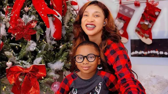 Tonto Dike ati ọmọ rẹ