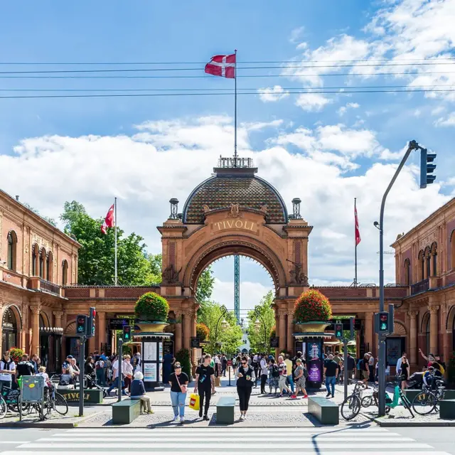 Bustani ya Tivoli jijini Copenhagen