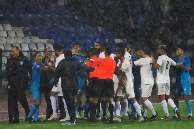 फ़ुटबॉल