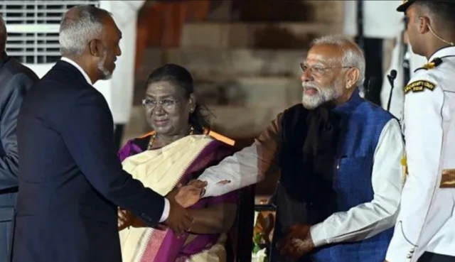 கடந்த ஜூன் மாதம் மோதி பதவியேற்பு நிகழ்ச்சிக்கு வருகை தந்த முய்சு