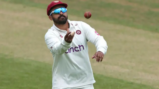  करुण नायर 