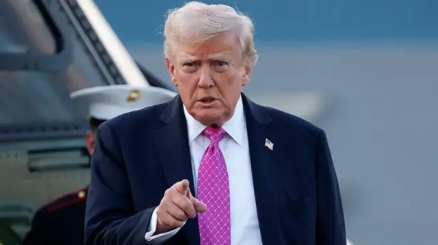 ડોનાલ્ડ ટ્રમ્પ, ટેરિફ, અમેરિકાની વેપારખાધ, સુપ્રીમ કોર્ટમાં ટેરિફ અંગે સુનાવણી, બીબીસી ગુજરાતી આંતરરાષ્ટ્રીય સમાચાર ઇન્ટરનેશનલ ન્યૂઝ 