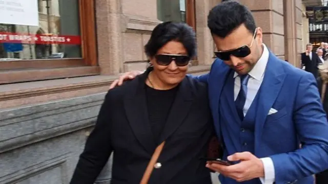 આરતી ધીર અને રાયઝાદા