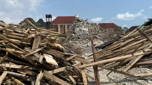 Ụlọ ndị a kwaturu