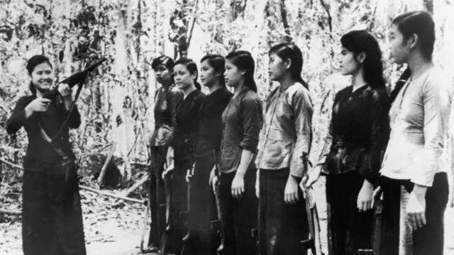 ਵੀਅਤਨਾਮੀ ਮਹਿਲਾ ਯੋਧੇ ਸਿਖਲਾਈ ਲੈਂਦੇ ਹੋਏ (ਫਾਈਲ ਫੋਟੋ)