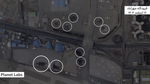 هواپیماهای منهدم شده در صحن فرودگاه مهرآباد 