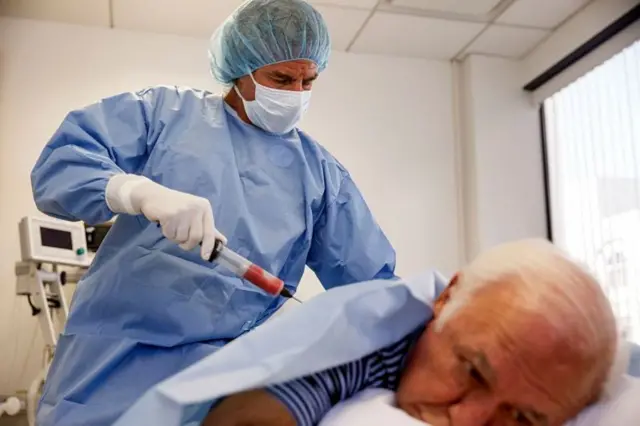 પ્રતીકાત્મક તસવીર